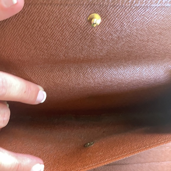 Louis Vuitton Wallet - Picture 5 of 14